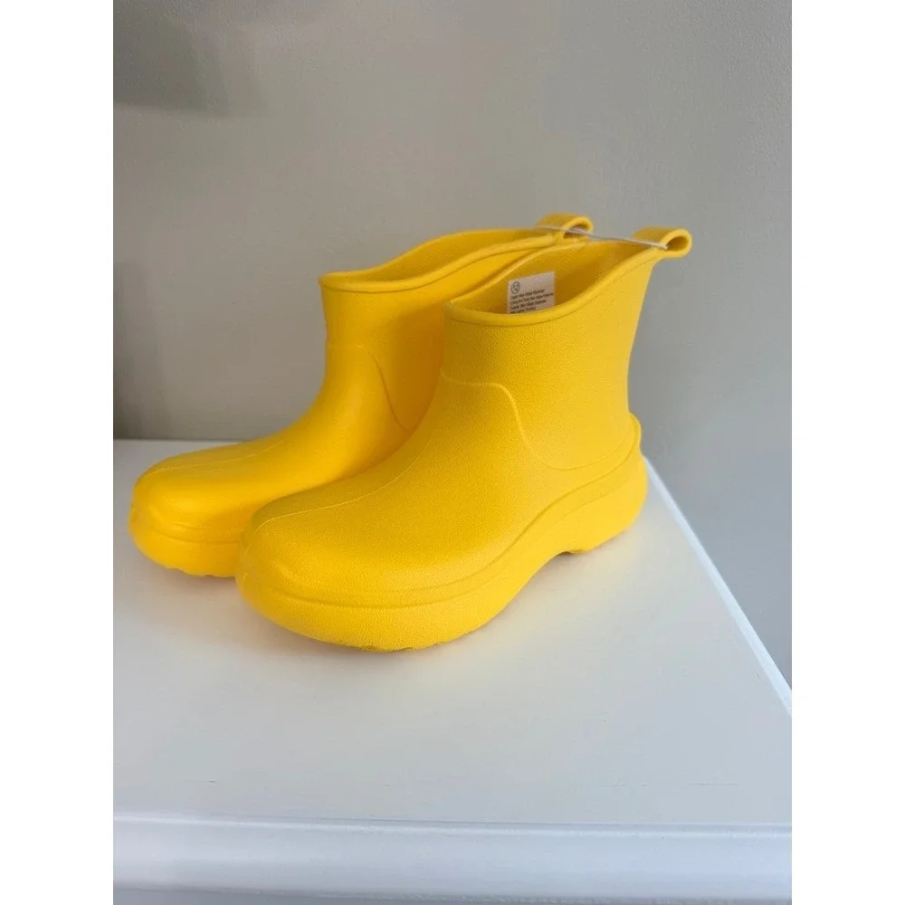 Cat & Jack Eli Rain Boots Kids Size 12 Yellow Waterproof Slip On NWT